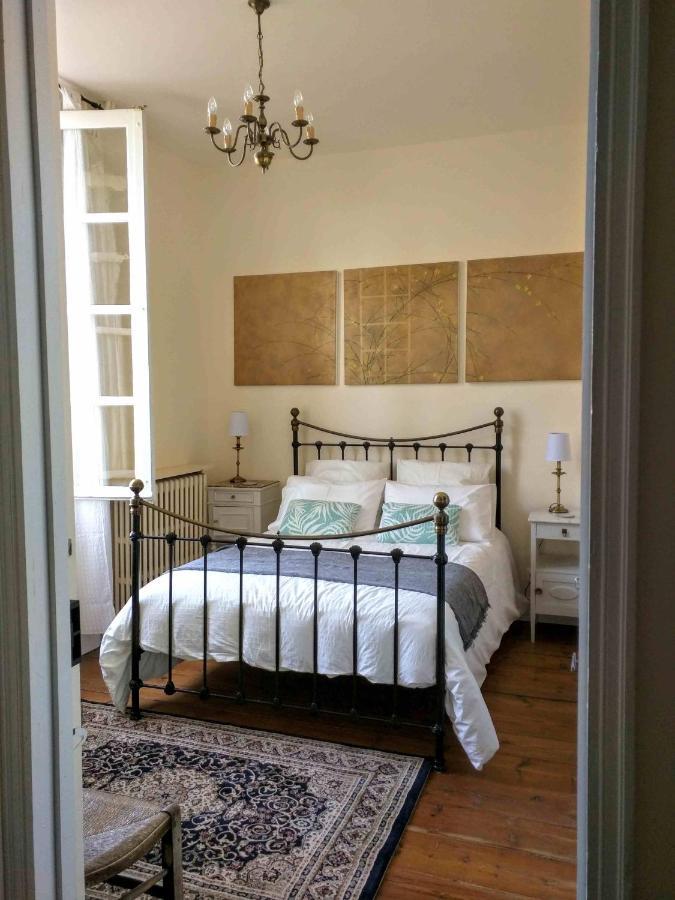 Saint-Savinien Quai Des Fleurs Bed & Breakfast エクステリア 写真